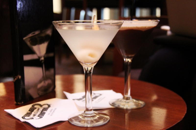 brasserie-ST JEANNET-min_martini_bar_lychee_chocolate_alcohol_liquor_happy_hour_happy-910161